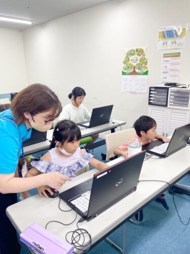 春日井市で小学生むけのプログラミング教室をお探しの保護者の方：かちがわの杜の魅力的な学びの場