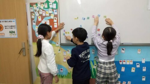 学年をこえて広がる学びとやさしさ――かちがわの杜学習教室の日常より